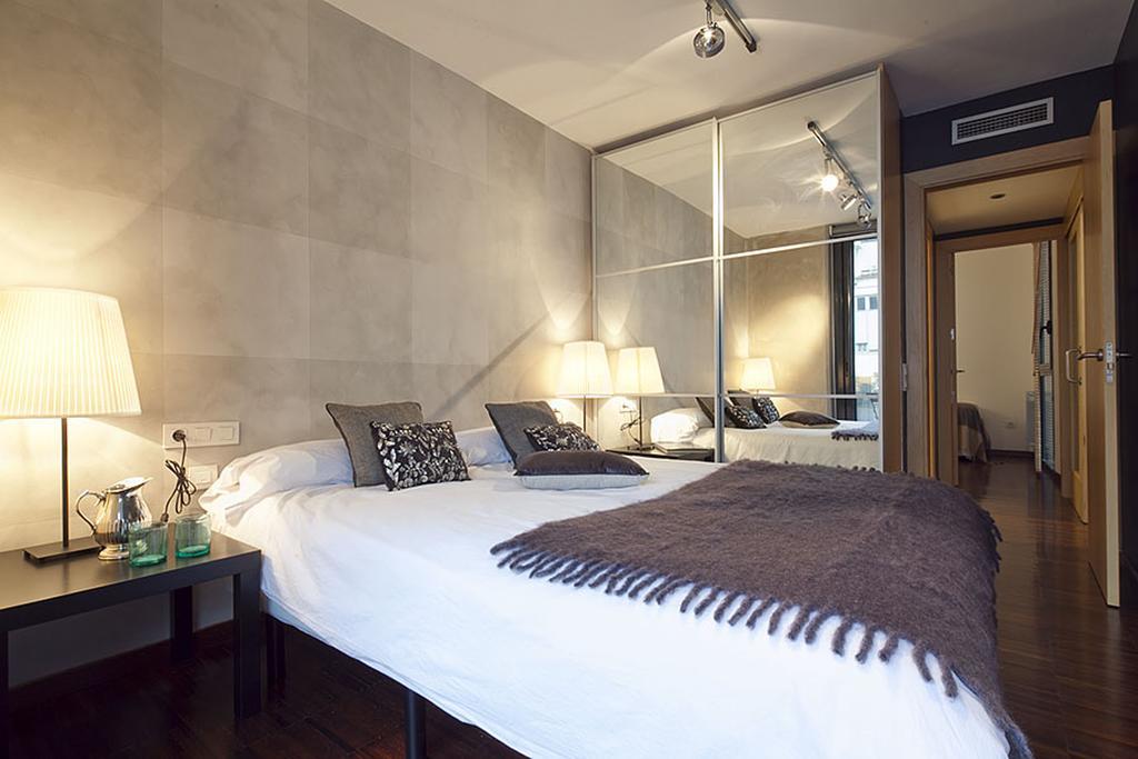 Apartment Barcelona Rentals - Sarria Apartments Near Center Eksteriør bilde