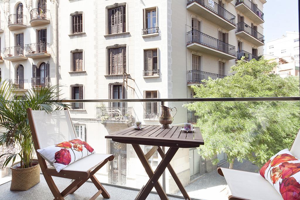 Apartment Barcelona Rentals - Sarria Apartments Near Center Eksteriør bilde