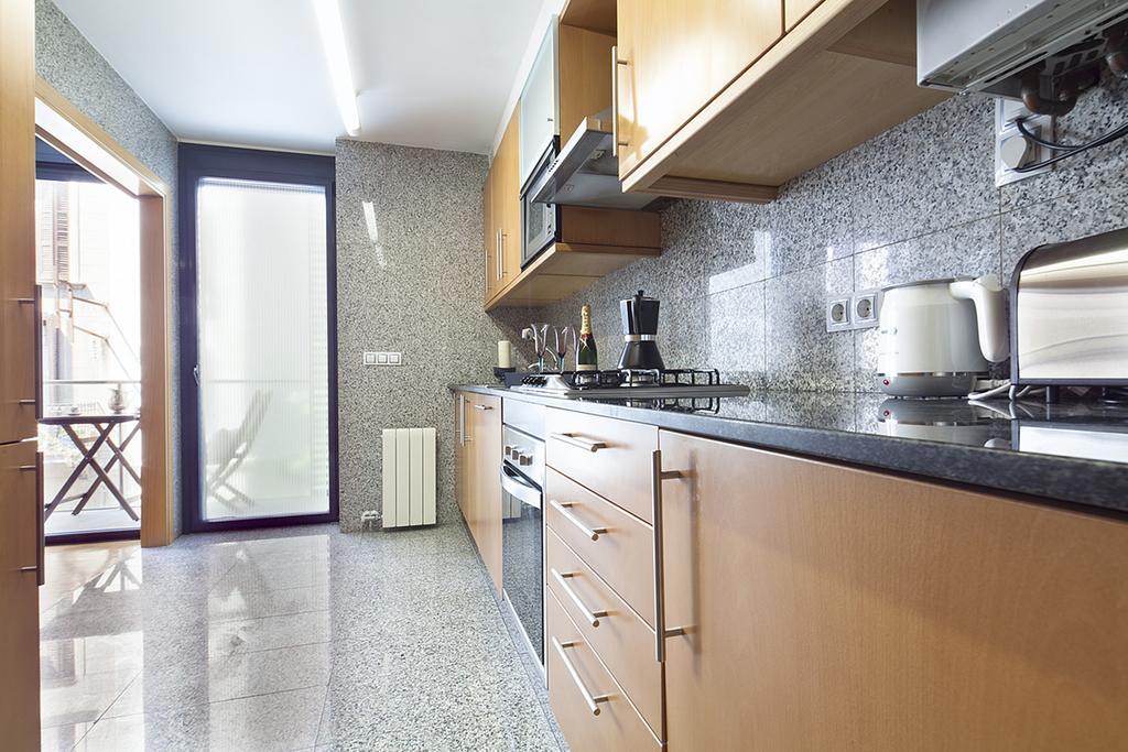 Apartment Barcelona Rentals - Sarria Apartments Near Center Eksteriør bilde