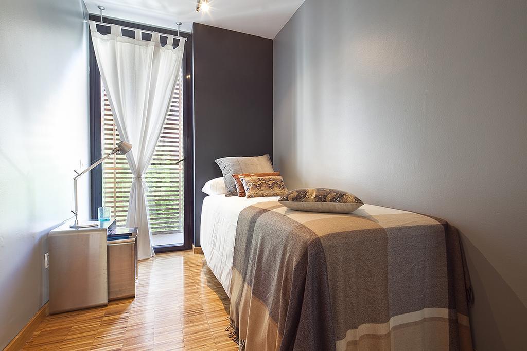 Apartment Barcelona Rentals - Sarria Apartments Near Center Eksteriør bilde